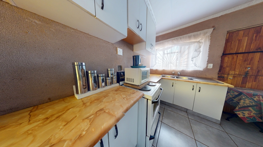 4 Bedroom Property for Sale in Promosa North West